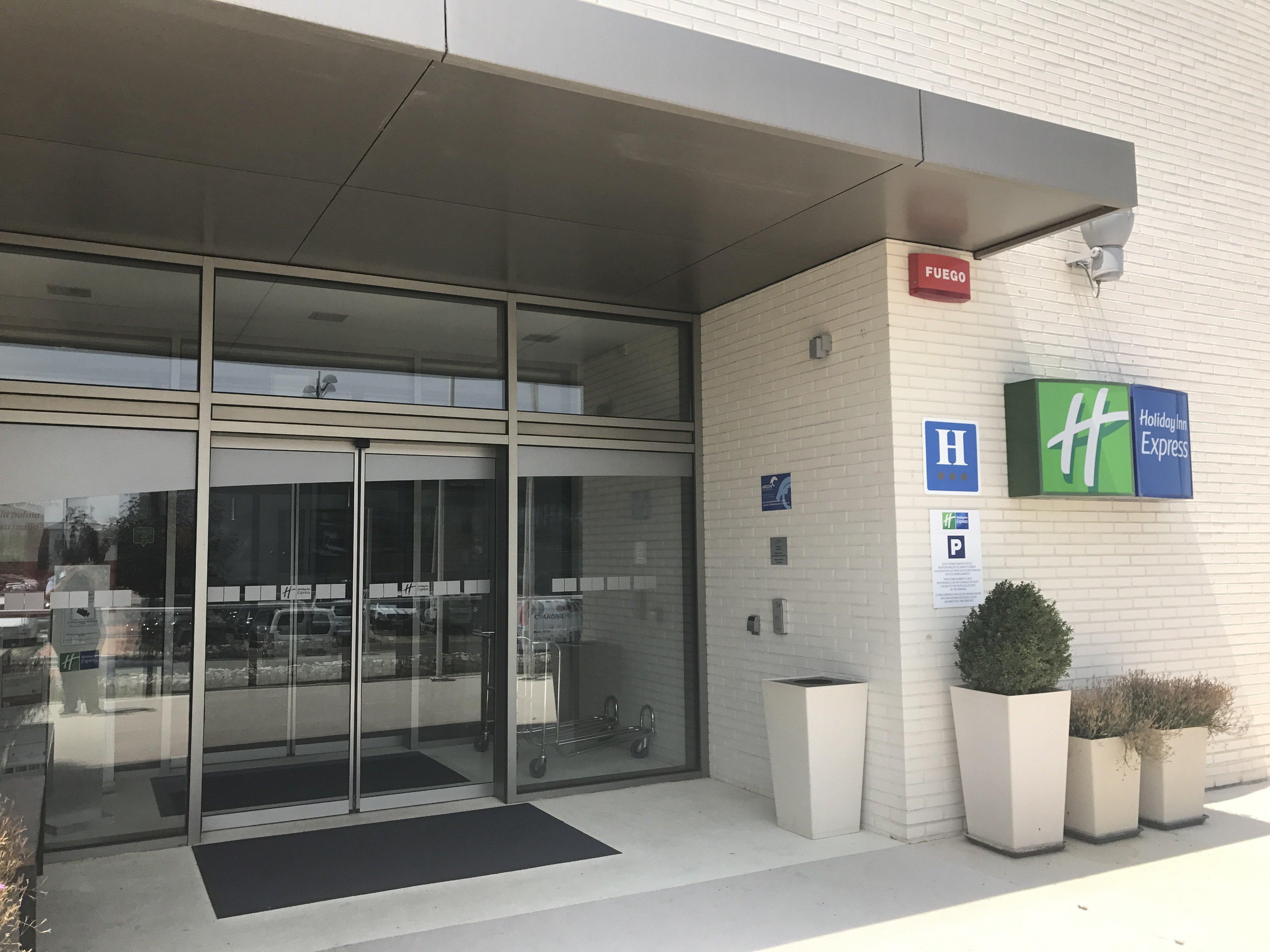 Holiday Inn Express Vitoria By Ihg Dış mekan fotoğraf