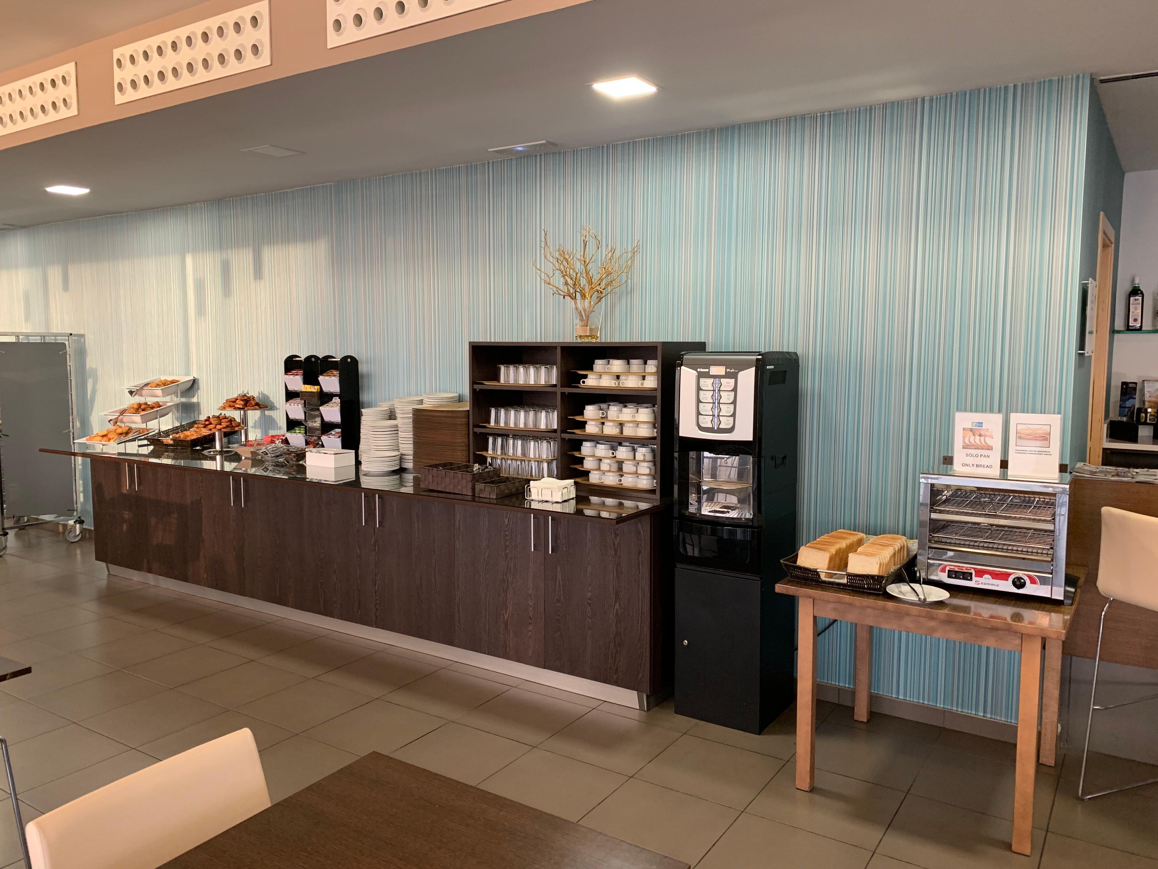 Holiday Inn Express Vitoria By Ihg Dış mekan fotoğraf