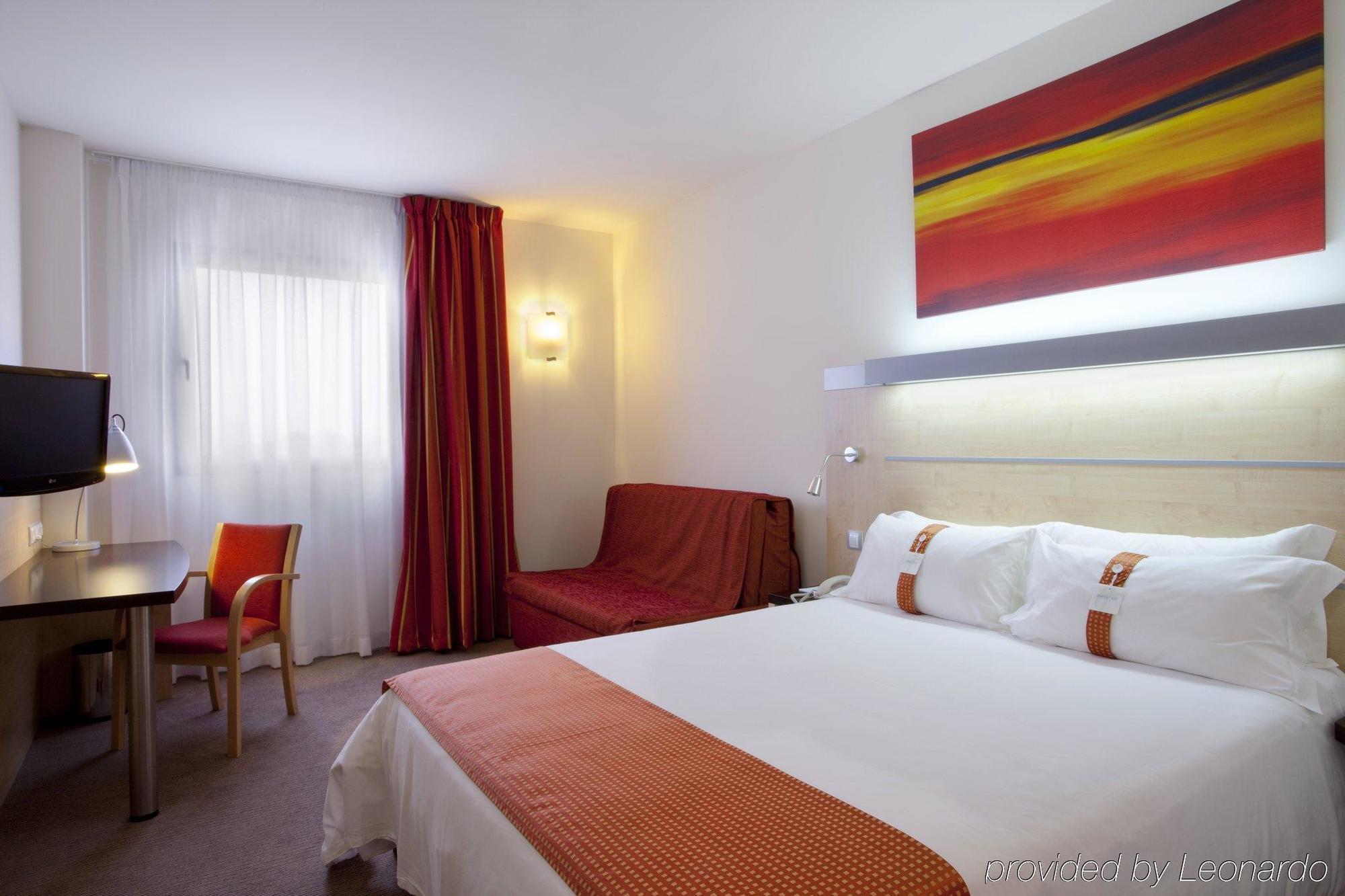 Holiday Inn Express Vitoria By Ihg Oda fotoğraf