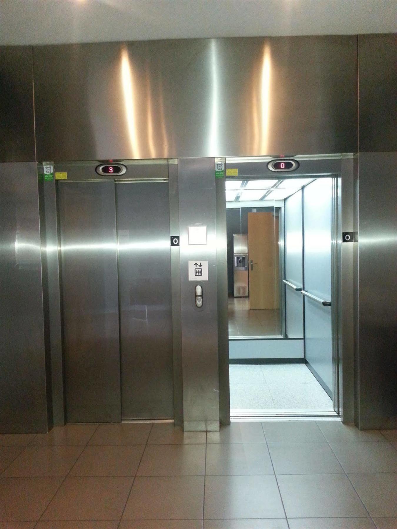 Holiday Inn Express Vitoria By Ihg Dış mekan fotoğraf