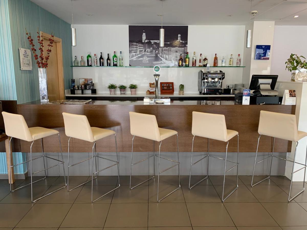Holiday Inn Express Vitoria By Ihg Dış mekan fotoğraf
